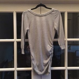 A Pea in the Pod maternity sweater